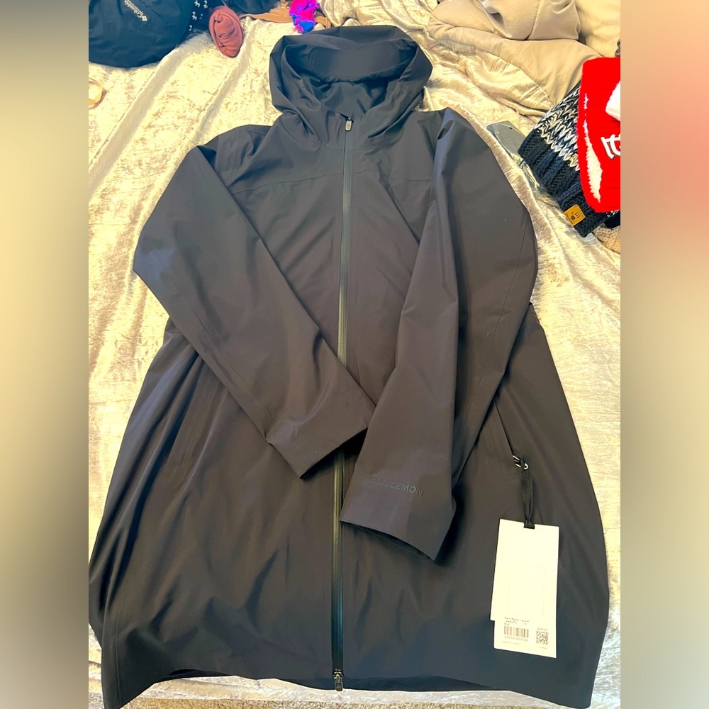 New 🎊 Lululemon Rain Rebel Jacket